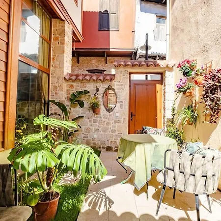 Houseoftulipan Antalya